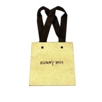 China Free Sample Luxury Foldable Mini Jewelry Gift Bag Paper Gold Durable For Jewelry for sale