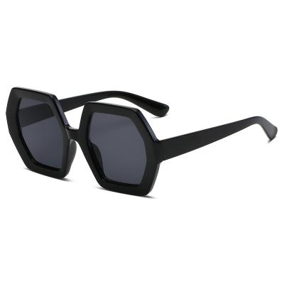 China Fashion Sunglasses 2022 Custom Sunglasses 2015 Men Square Oversized Plastic Sunglasses Classic Frame Shades Women for sale