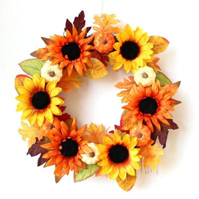 China Indor Garland Seawsonal Halloween Wreaths For Front Door Decoration Autumn Pumpkin Ring Wall Fall Wreath For Thanksgiving for sale