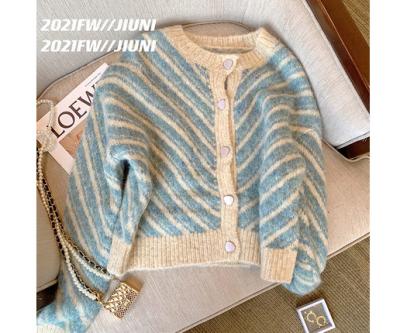 China Wholesale Price Quality Anti-wrinkle Striped Coat Women's Loose High Quality Knitted Sweater Cardigan for sale