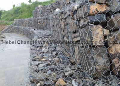 China 8 la caja de Gabion de la malla del × 10 para la protección del agua y de suelo/el alambre enjaula el muro de contención en venta