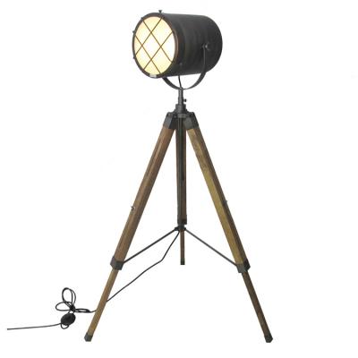 China Industrial tripod floor lamp can adjust the height of the real wooden floor lamp to make the old antique ways reconstruction floor lamp for sale