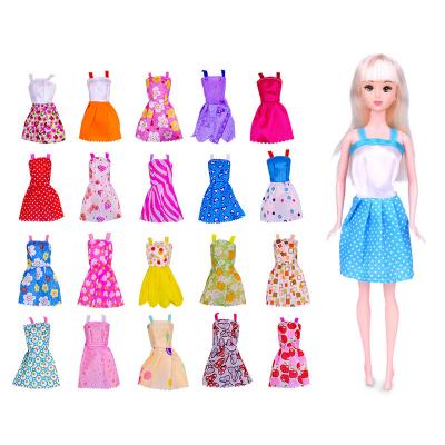 China DIY TOY Hot Sale 30cm Princess Wedding Suit Doll Clothes Set Accessories Dolls Dressing Toy Set for sale