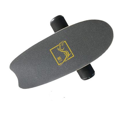 China BALANCE BOARD ALL-IN-1 Most Popular Fitness Maple Fish Shaped Balance Board Healthy Balance and Core Size Forming Wooden Balance Board for sale