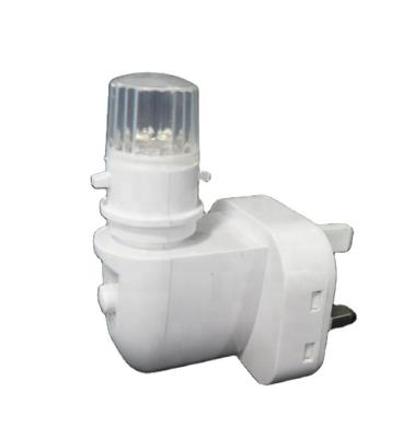 China UK Dependent Control e14 Base Socket 4 LED Lamp Holder 3 PIN BS Socket Light UK CE ROHS Approved Switch LED Lighting Night Light Socket for sale