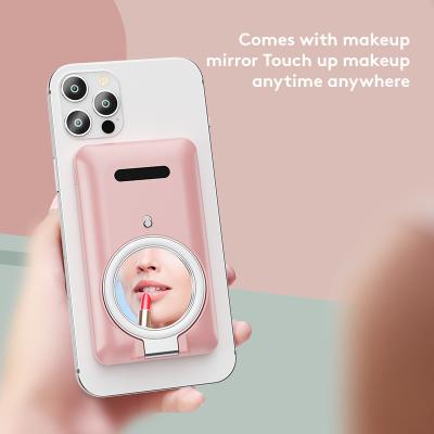 China 2022 New Trending Selfie Makeup Sufficiency Light High Speed ​​Radio Power Bank Magnetic Fast Charging Power Bank 5000mAh 22.5W for sale