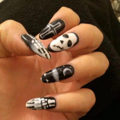 China Full Cover Matte Polished Square Art Manicure Design Colored Fake Nails Plastic Artificial Press On Nail for sale