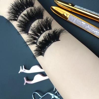 China Wholesale natural long mink lashes 3d 5d mink eyelashes wholesale price box popular luxury fluffy style eyelashes for sale