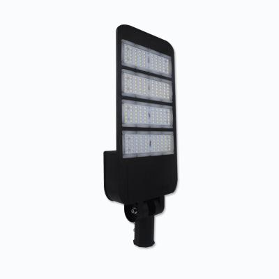 China ROAD IP65 IP66 100W 150W 200W SMD Lamp Waterproof Solar Led Street Light for sale