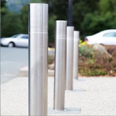 China Modern Wholesale Fixed Metal Roadside Anti Safety Guardrails Road Bollards for sale