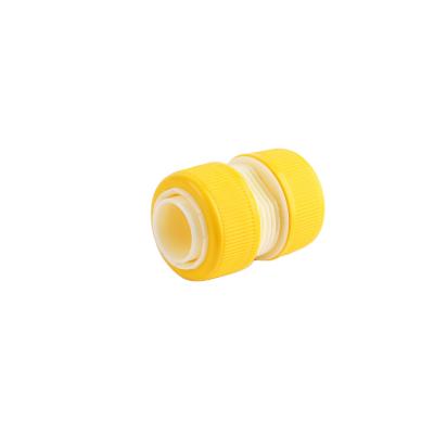 China Low Price Agricultural Water Irrigation Pipes Plastic Valve Coupling Garden Hose Plastic Quick Connector 1inch for sale