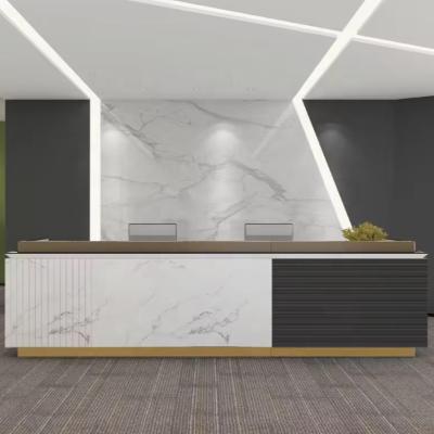 China Contemporary 2302 Customized Unique Art Styling LED Lights Modern White Reception Desk Elegant Beauty Salon Spa Gallery Office Furniture for sale