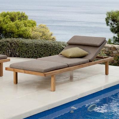 China Modern Outdoor Teak Wood Garden Furniture Design Sun Chair Teak Pool Rope Woven Sun Bed for sale