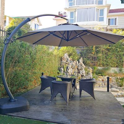 China Modern Metal Decorative Garden Umbrella Yard Villa Supermarket Outdoor Umbrella Furniture for sale