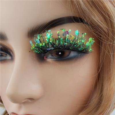 China Dolovebeauty Cruelty Free Wholesaler Christmas Eyelash Bright Custom Brand Logo Wick New Year Fluorescence Eyelash for sale