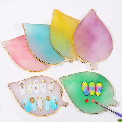 China Dolovebeauty Resin Stone Peach Heart Shape Resin Paint Tray Nail Palette Nail Extension Stone Palette for sale