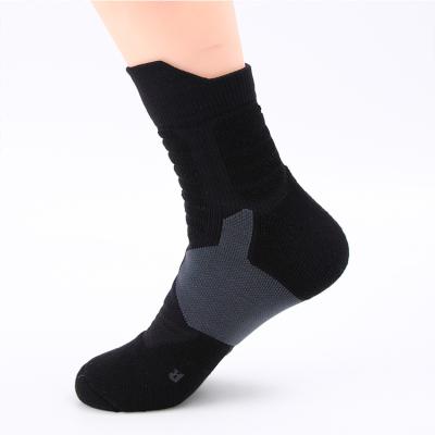 China Custom Logo OEM Breathable Socks Trend Sports Combat Sports Socks Wholesale Sports Basketball for sale