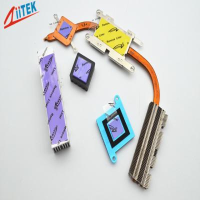 Cina Strato molle 2W/mK di dissipazione di calore del cuscinetto 50 del silicone conduttivo termico viola veloce del cuscinetto shore00 per le componenti di IC in vendita