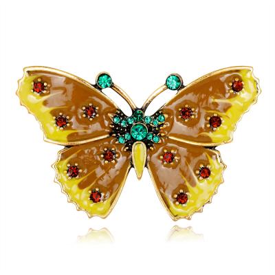 China Custom Ladies Brooch Pin Butterfly Brooch Retro Style Corsage Dripping Hip Hop High Fashion Brooch Pin for sale