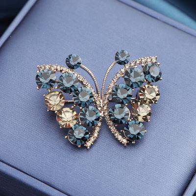 China Hip Hop Fashion Diamond Personality Blue Butterfly Brooch Temperament Clothing Accessories Insect Brooch Pin Customization for sale