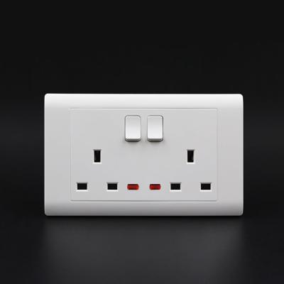 China PC OEM factory wall socket residential/general purpose UK standard classic white plastic competitive price double 13A 3*6 for sale