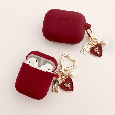 China Vintage Shockproof Roses Pearl Wine Red Silicone Earphone Key Chain Case For Apple Airpods 1 pro 3 headphones cover sweetie 2 cute for sale