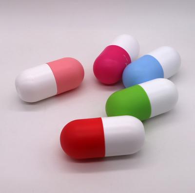 China Colorful Cute Medicine 400ML Capsule Shaped Pill Bottle for sale