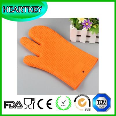 China Supreme Silicone Heat-resistant Grilling BBQ Gloves Cooking Baking Oven Mitts for sale