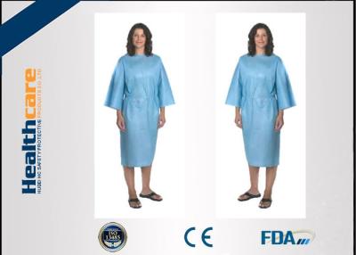 China PP 20Gsm Disposable Isolation Gowns 115x127cm , Disposable Hospital Theatre Gowns for sale