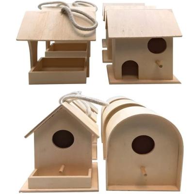 China Wholesale Wooden Windproof Bird Nest House Handwork Outdoor Hanging Using Natural Pine Material for sale