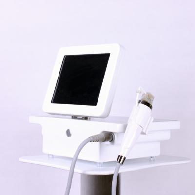 China RF Beauty Device Micro Naald Verwaarloosbare RF Beauty Machine voor de huid Te koop