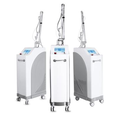 Cina Astiland Hot Sale 40w Co2 Laser Surgery/Fractional Vaginal Rejuvenation Machine Macchina per rimuovere le smagliature della cellulite in vendita