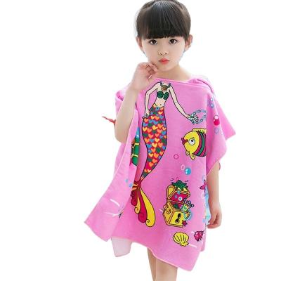 China Viable Wholesale Customized Cartoon Printed Microfiber Kids Beach Towel Hooded Bath Towel for sale