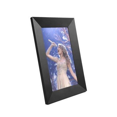 China Wifi Large 7 Inch Size Digital Photo Frame Wifi for sale