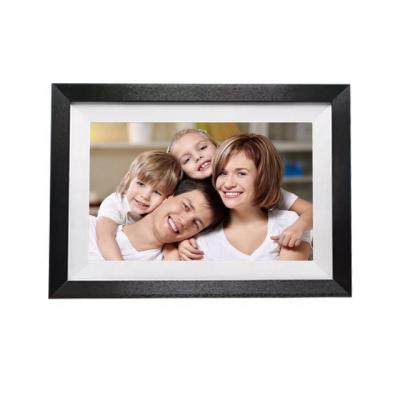 China Wooden Picture Frame China Factory Customized Size 10.1 Inch Large Wooden Plastic Frame Share Photos Digital Videos for sale