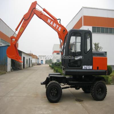 China Cheap Excavator Small 0.3m3 Hydraulic NT65 Wheel Digger for sale