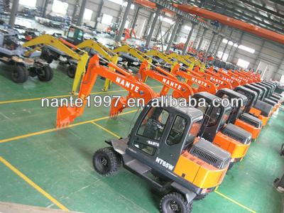 China Kubota Hydraulic Pump Wheel Mini Excavator 0.2-0.4m3 for sale