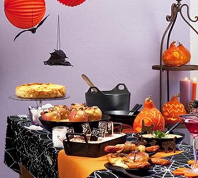 China 54x108 waterproof halloween celebrate vinyl tablecloth halloween spider web tablecover for sale