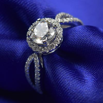 Cina Anello di Moissanite dell'oro bianco di nozze con le lettere dell'incisione/numeri RD167 in vendita