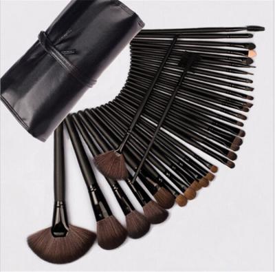 China Beauty care make tools brand fq wholesale custom wooden handle 32pcs makeup brushes custom logo makeup brush manufacturer for sale