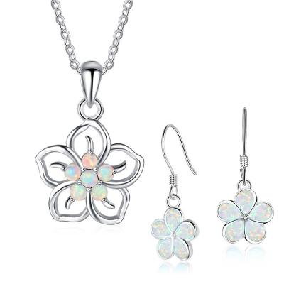 China Luxury Hawaiian Butterfly Bling Crystal Flower Jewelry Earrings Necklace Romantic Women Set Diamond for sale