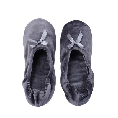 China Universal For Girls Factory Wholesale Price Lady Velvet Design Soft Bottom Ballet Shoes Dance Shoes for sale