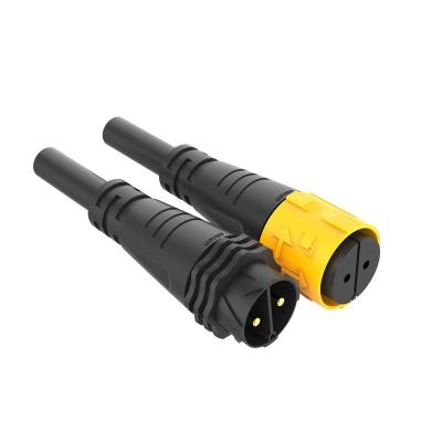 China Self Locking Waterproof Male Female Power Connector Injection Molded LED Plant Light for sale