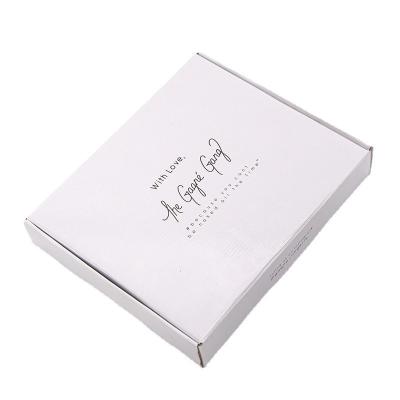 China Recyclable Custom Logo Luxury Recycled Corrugated Paper Box For Clothes Transport White Folding Paper Box for sale