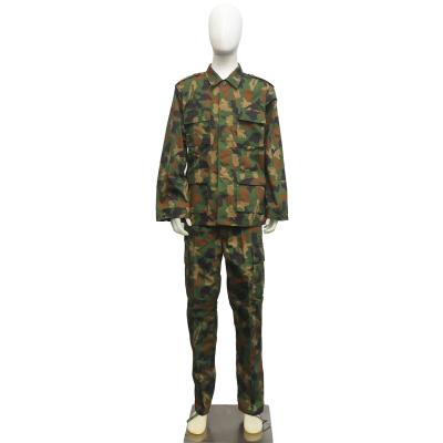 Chine Équipement tactique militaire personnalisé Camouflage de combat militaire Uniformes ACU à vendre