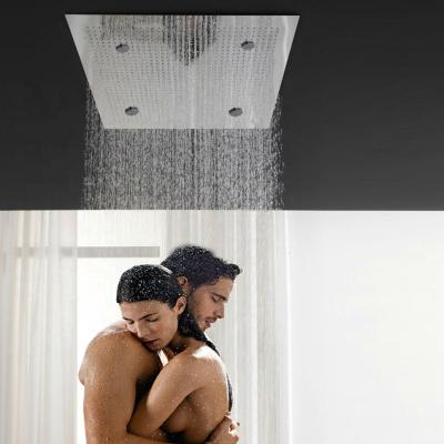 Cina Non-diverting shower head 500mm rainfall, double rain and misty shower head 20 inch rain shower head in vendita