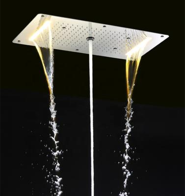 China Needleless recess shower 700*380mm rainfall, waterfall, jet, water ceiling bathroom column many function led bathroom shower head en venta