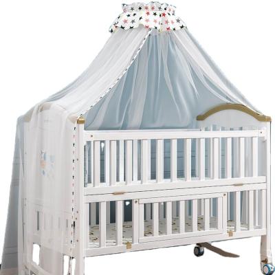 China Multifunctional Purpose Baby Crib Portable Folding Solid Wood Newborn Baby Crib for sale