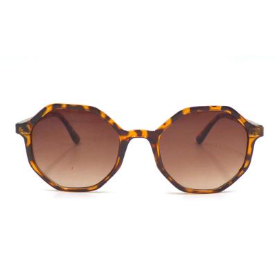 China Irregular Tortoiseshell Fashion Sun Glasses New Arrivals Festival Sun Glasses Woman Vogue Half Sunglasses Small for sale