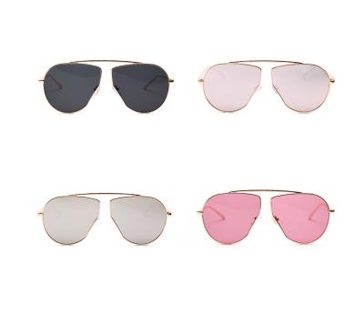 China Fashion Sunglasses Luxury High Quality Sense Toad Metal Pattern Frame Sunglasses For Women for sale